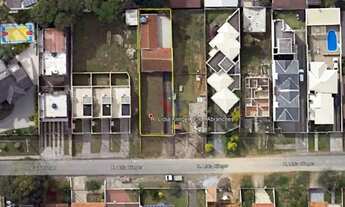 Imagem 2: Terreno com Casa no Abranches 3 Quartos, Vista Privilegiada e Localização Estratégica