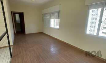 Imagem 3: Apartamento para alugar no Centro Histórico com 55 m² e 2 dormitórios/quartos disponíveis