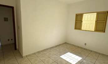 Imagem 4: Casa três quartos sendo uma suíte no Crimeia Oeste