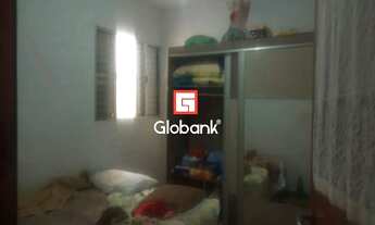 Imagem 6: Casa em Montes Claros, no bairro Vila Atlântida, à venda