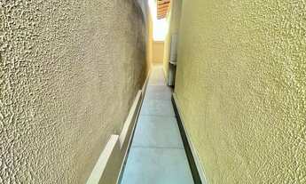 Imagem 5: Casa com 3 Quartos e 2 banheiros à Venda, 110 m² por R$ 557.000 a poucos metros da Rua Pad