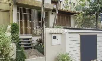 Imagem 3: Sobrado para venda tem 280 metros quadrados com 3 quartos em Mont Serrat - Porto Alegre