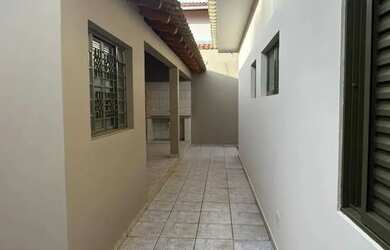 Imagem 3: Casa para Venda em Presidente Prudente, VALE VERDE I, 3 dormitórios, 1 suíte, 4 banheiros