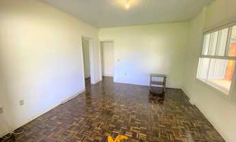 Imagem 6: Casa em localização privilegiada, de frente para a Avenida com 04 dormitórios