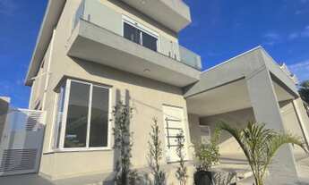 Imagem 3: Sobrado de alto padrão no condomínio Residencia Mantiqueira