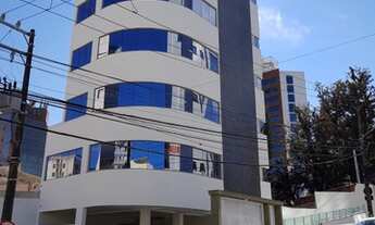 Imagem: Prédio comercial Tenente Silveira com garagens