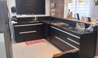 Imagem 4: Sobrado com 224 m² sendo 3 dormitórios, 1 suíte, 4 vagas, por R$ 580.000 - Vila João Ramal