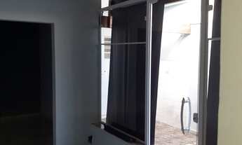 Imagem 2: Sobrado para aluguel tem 65 metros quadrados com 2 quartos em Jardim Jaraguá - Taubaté - S