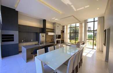 Imagem 5: Casa de condomínio para venda tem 190 metros quadrados com 4 quartos