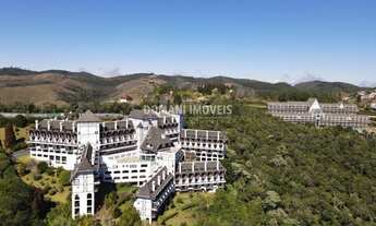 Imagem 2: Maravilhoso Flat à Venda no Condomínio Home Green Home - Campos do Jordão/SP