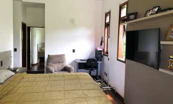 Imagem 7: Sobrado para venda possui 300 metros quadrados com 3 quartos em Piratininga - Niterói - RJ