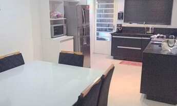 Imagem 6: Sobrado com 224 m² sendo 3 dormitórios, 1 suíte, 4 vagas, por R$ 580.000 - Vila João Ramal