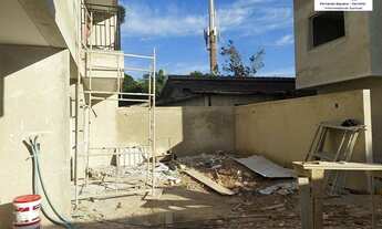 Imagem 5: Sobrados a venda em Cajuru, Curitiba, a 150 metros Da BR 277 Curitiba-Paranagua e 1 km do