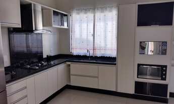 Imagem 5: Casa de condomínio térrea para venda possui 270 metros quadrados com 3 quartos