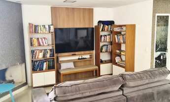 Imagem 7: Condomínio de alto padrão. Muito verde e 228 metros quadrados