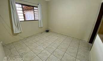 Imagem 2: Casa com 3 dormitórios - venda por R$ 270.000,00 ou aluguel por R$ 1.400,00/mês - Parque S