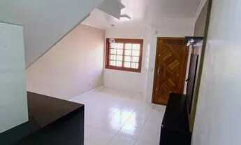 Imagem 5: Sobrado triplex semimobiliado com 2 dormitórios, banheiro, lavabo, sala de estar e jantar