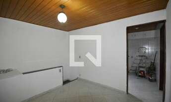 Imagem 4: Casa para Aluguel - Oswaldo Cruz, 2 Quartos, 50 m2