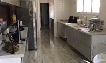 Imagem 7: Apartamento 1p/ andar 330 m² com 4 suítes amplas, sala 3 ambientes