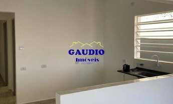 Imagem 6: Alugo excelente casa térrea c/ 2 dormitórios - 2 vagas de garagem