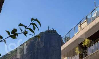 Imagem 2: Apartamento com 4 dormitórios à venda, 200 m² por R$ 2.415.000,00 - Lagoa - Rio de Janeiro