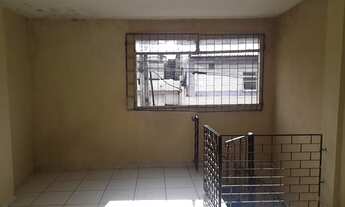 Imagem 2: Casa com 60m², 02 quartos, 01 banheiro, cozinha, sala, área de serviço, lavanderia e forra