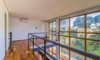 Imagem 4: Apartamento para aluguel e venda tem 242 metros quadrados com 3 quartos