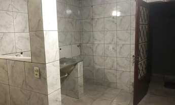 Imagem 7: ALUGUEL CASA QNN 22 próximo a estação do metrô