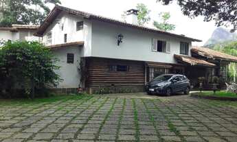 Imagem 3: Casa para venda com 1500 metros quadrados com 7 quartos em Cuiabá - Petrópolis - RJ
