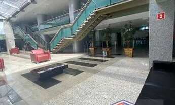 Imagem 5: SMH/NORTE QD 02 ED. DR CRISPIM - SALA REFORMADA COM GARAGEM