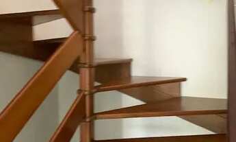 Imagem 2: Casa de condomínio para aluguel possui 280 metros quadrados com 4 quartos