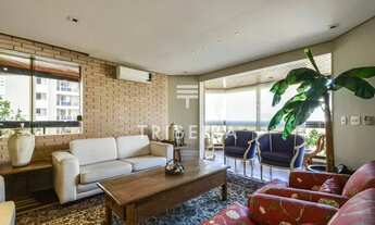 Imagem 3: Imóvel de 276m², com 2 suítes