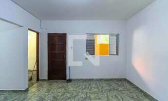 Imagem 3: Casa para Aluguel - Batistini, 2 Quartos, 79 m2