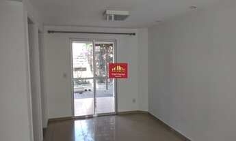 Imagem 7: Casa de condomínio sobrado para aluguel possui 100 metros quadrados com 3 quartos