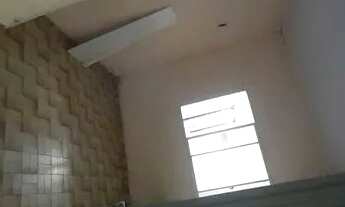 Imagem 2: Alugo Casa/ Ap em petropolis rua coronel conrrado 118, atrás do comando geral da Pm