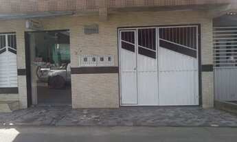 Imagem: Casa no Tomba perto da Praça