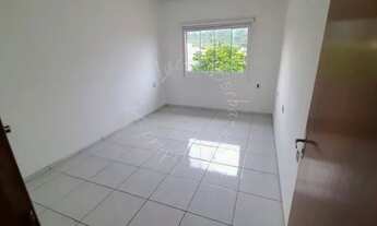 Imagem 3: Casa em Balneário Camboriú (Aluguel anual)- segundo piso