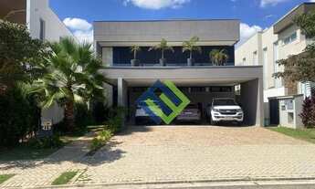 Imagem: Casa de alto padrão para alugar em condomínio