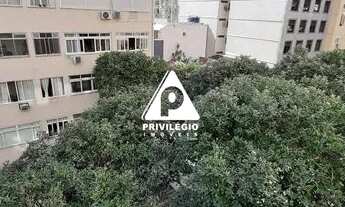 Imagem 2: Privilégio Imóveis Vende: Excelente apartamento, localizado na quadra da praia, COPCABANA