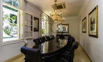 Imagem 6: Uma oportunidade única de possuir uma mansão comercial magnífica e luxuosa no coração do