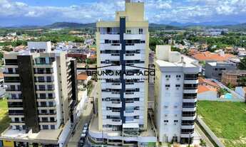 Imagem 2: Apartamento para Venda em Balneário Piçarras, Centro, 3 dormitórios, 1 suíte, 2 banheiros