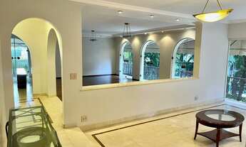 Imagem 2: Sobrado para aluguel e venda tem 418 metros quadrados com 4 quartos