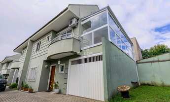 Imagem 2: Sobrado à venda com 3 quartos no bairro Fanny em Curitiba