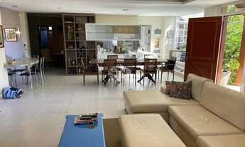 Imagem 5: CASA SEMIMOBILIADA COM 8 QUARTOS SENDO 2 SUÍTES 6 VAGAS DE GARAGEM NO BAIRRO CARVOEIRA EM