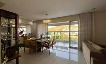 Imagem 2: Cobertura mobiliada, com 243m², 4 quartos e 3 vagas de garagem para locação no bairro Paqu