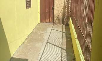 Imagem 2: Aluguel Crimeia Oeste p/ casal Rua Antônio Félix com Goiás Norte R$750