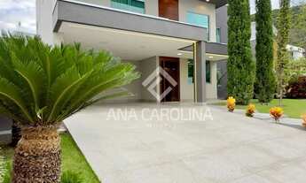 Imagem: Casa Magnífica em Exclusividade no Condomínio