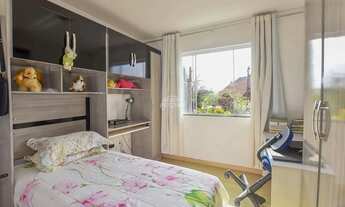 Imagem 2: Sobrado para venda possui 169 metros quadrados com 3 quartos em Santa Felicidade - Curitib