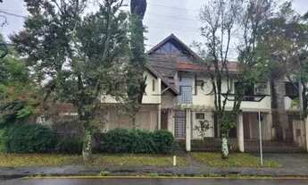 Imagem 2: Sobrado à venda em Curitiba, Hauer, com 3 quartos, 211m²