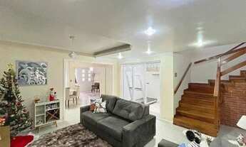 Imagem 7: Casa com 4 Quartos e 3 banheiros de 223 m², perto da PUC à venda por R$ 697.000